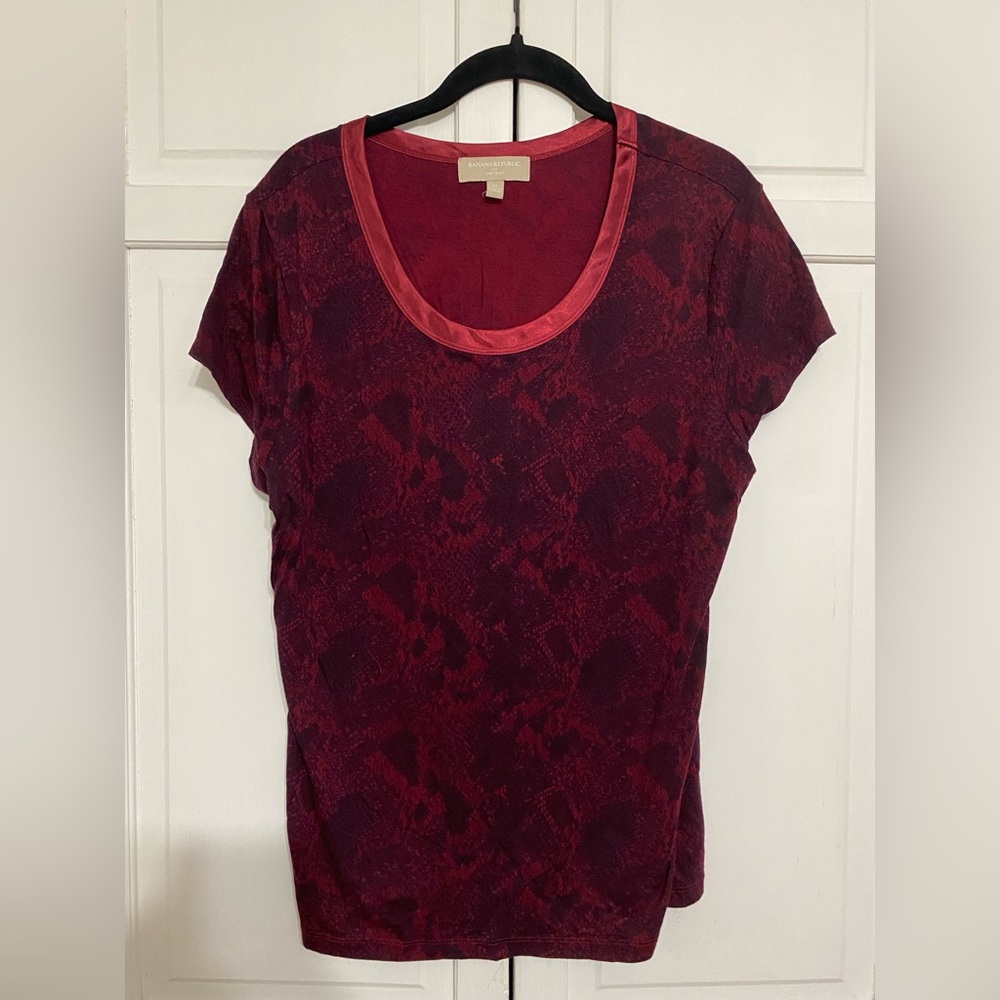 Banana Republic NWOT Red Top with Silk neck detailing